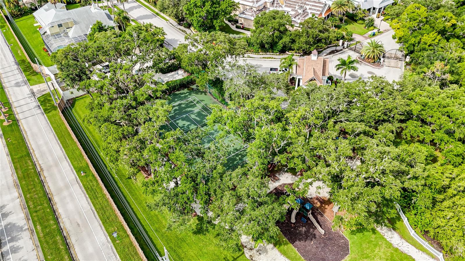 Image 40 of 45 For 4709 Mainsail Drive