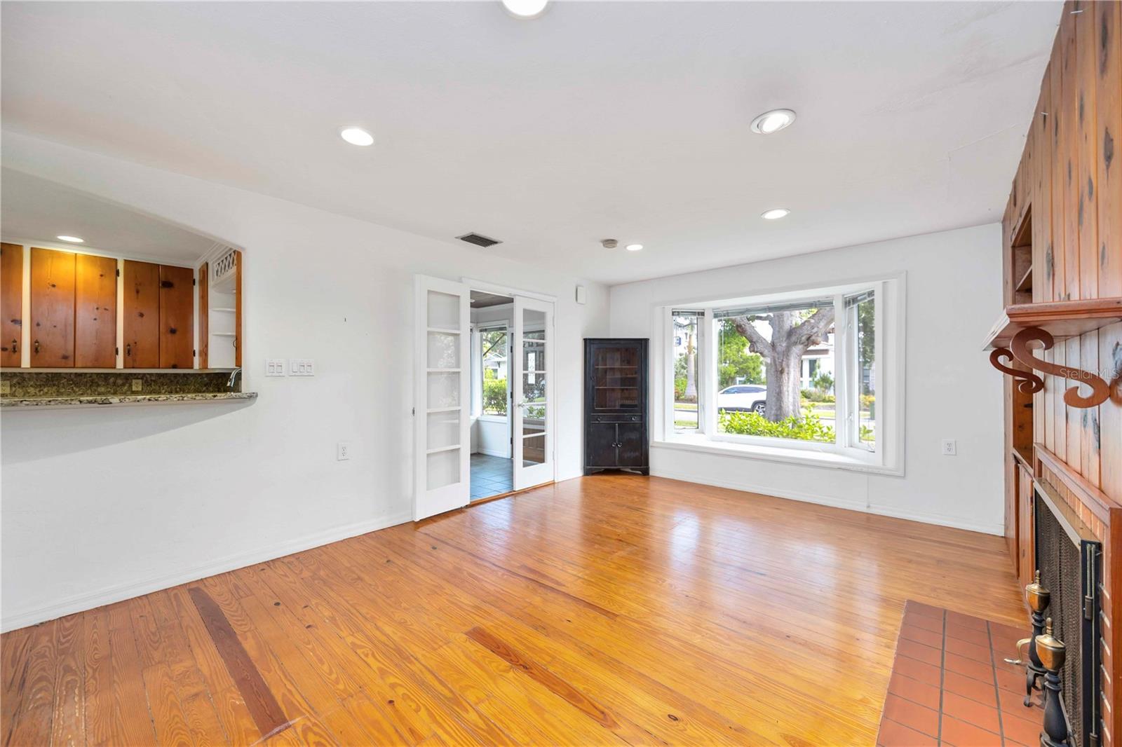 Image 6 of 33 For 1926 Morris Street