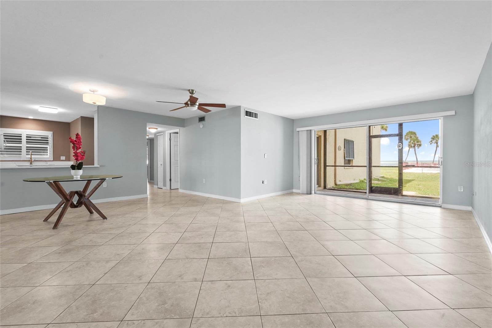 Image 14 of 72 For 4660 Ocean Boulevard Q1