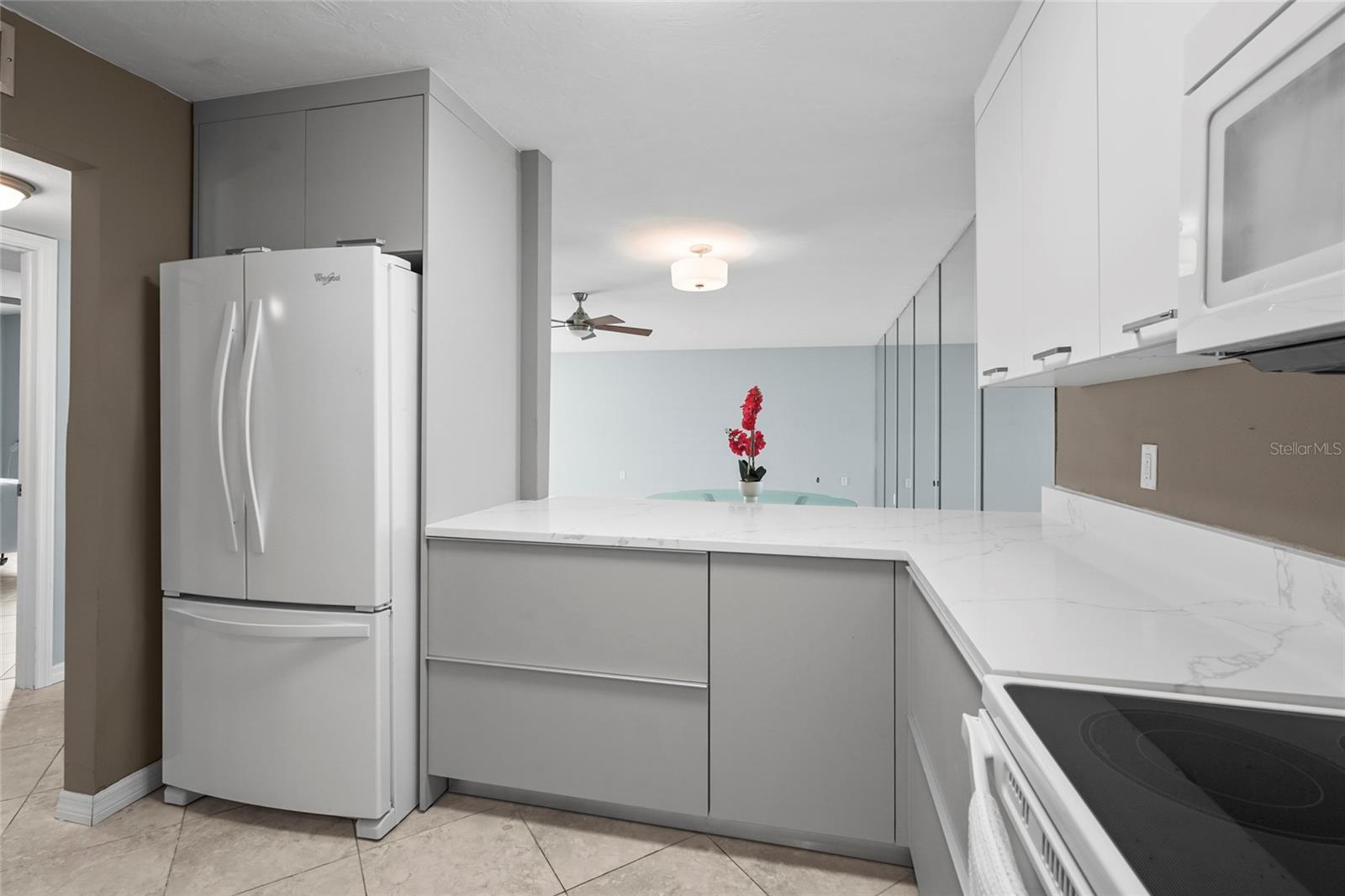 Image 20 of 72 For 4660 Ocean Boulevard Q1