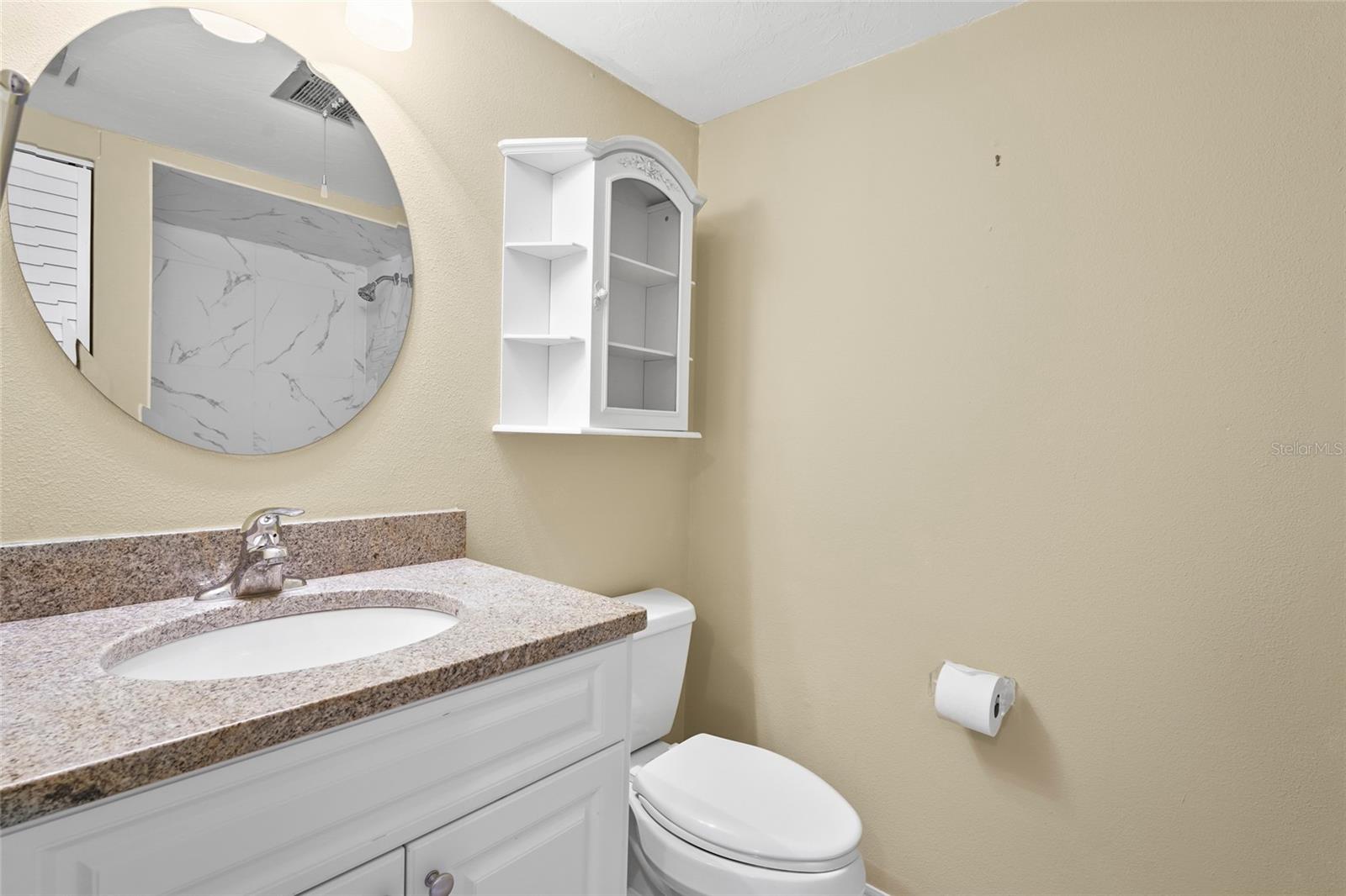 Image 27 of 72 For 4660 Ocean Boulevard Q1