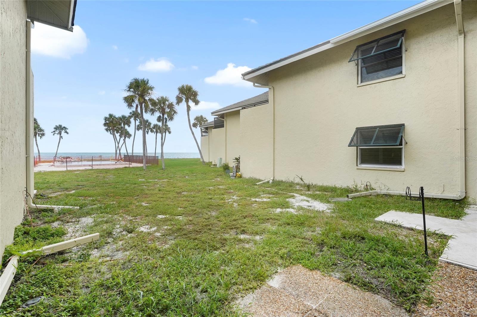 Image 33 of 72 For 4660 Ocean Boulevard Q1