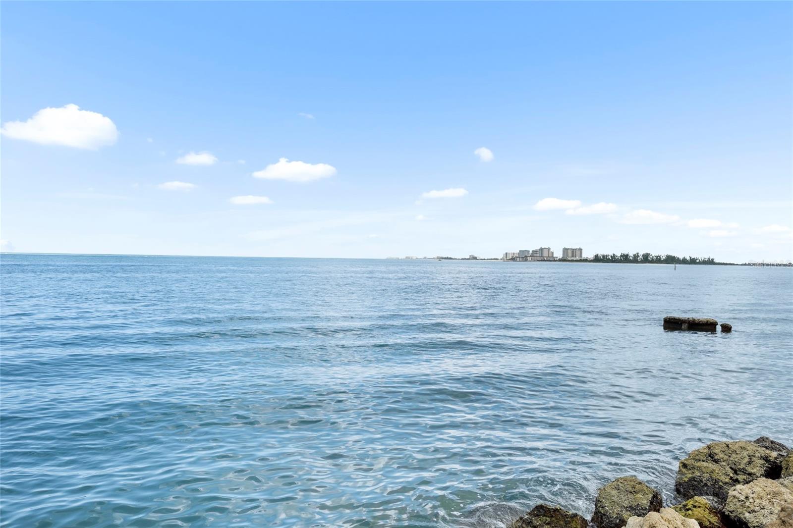 Image 41 of 72 For 4660 Ocean Boulevard Q1