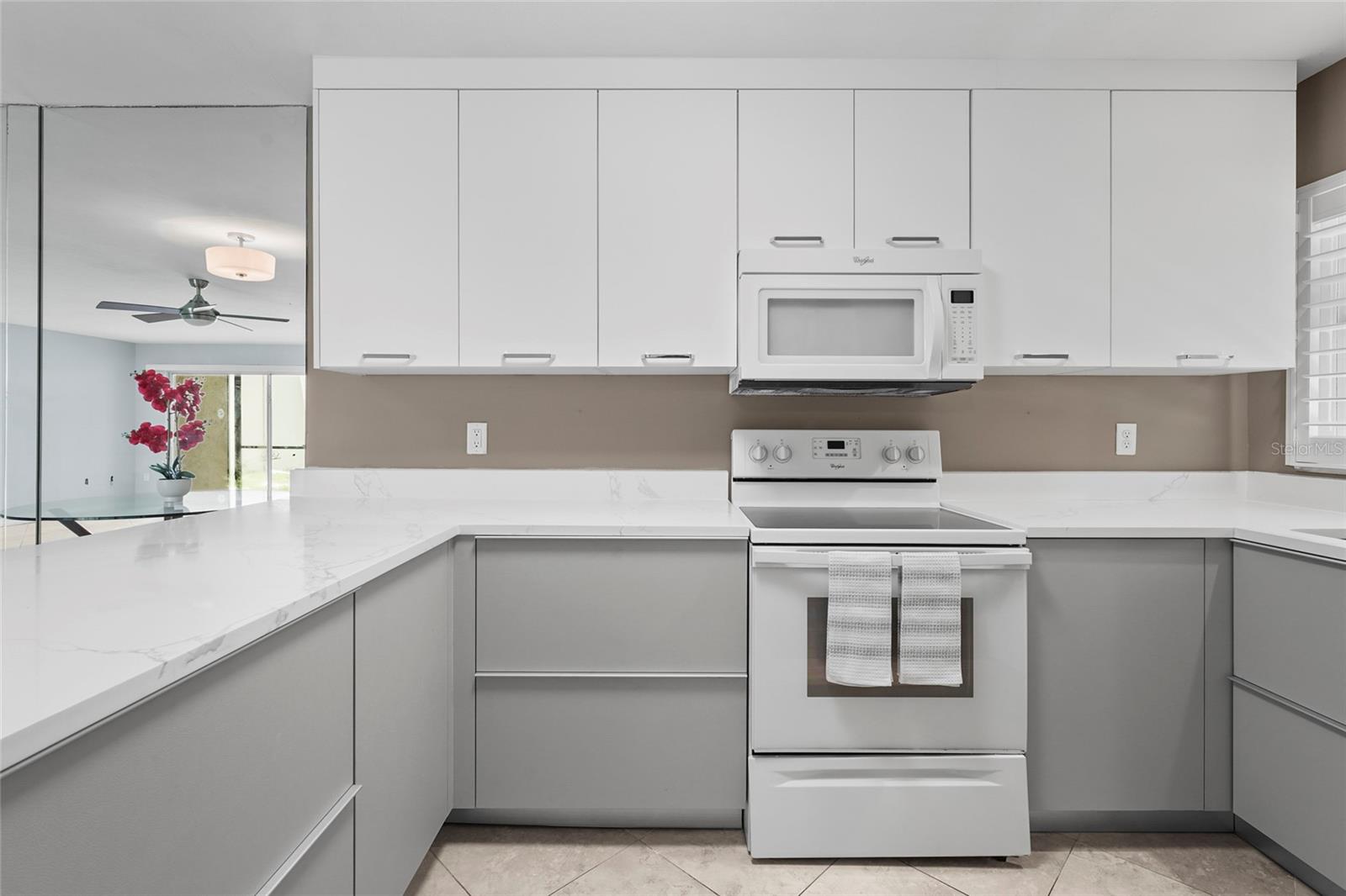 Image 9 of 72 For 4660 Ocean Boulevard Q1