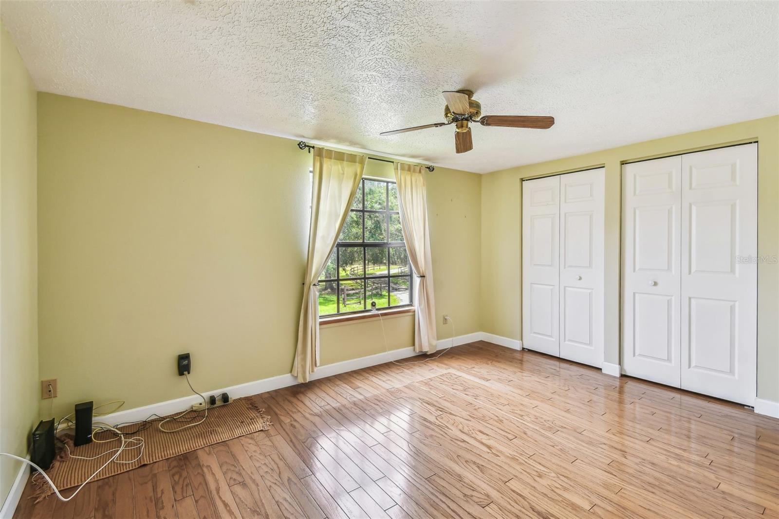Listing photo id 22 for 1611 Wagonwheel Road