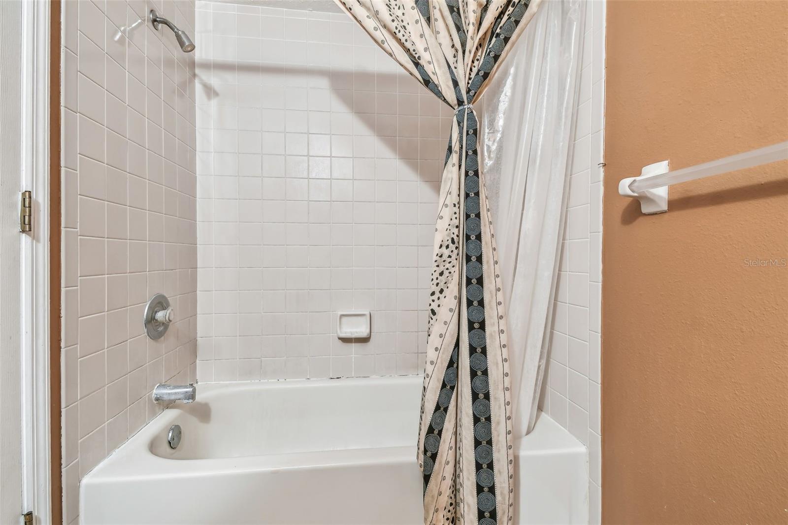 Listing photo id 29 for 1611 Wagonwheel Road