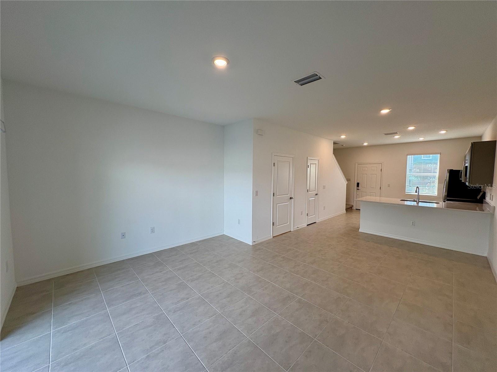 Image 10 of 23 For 8576 Daybreak Street
