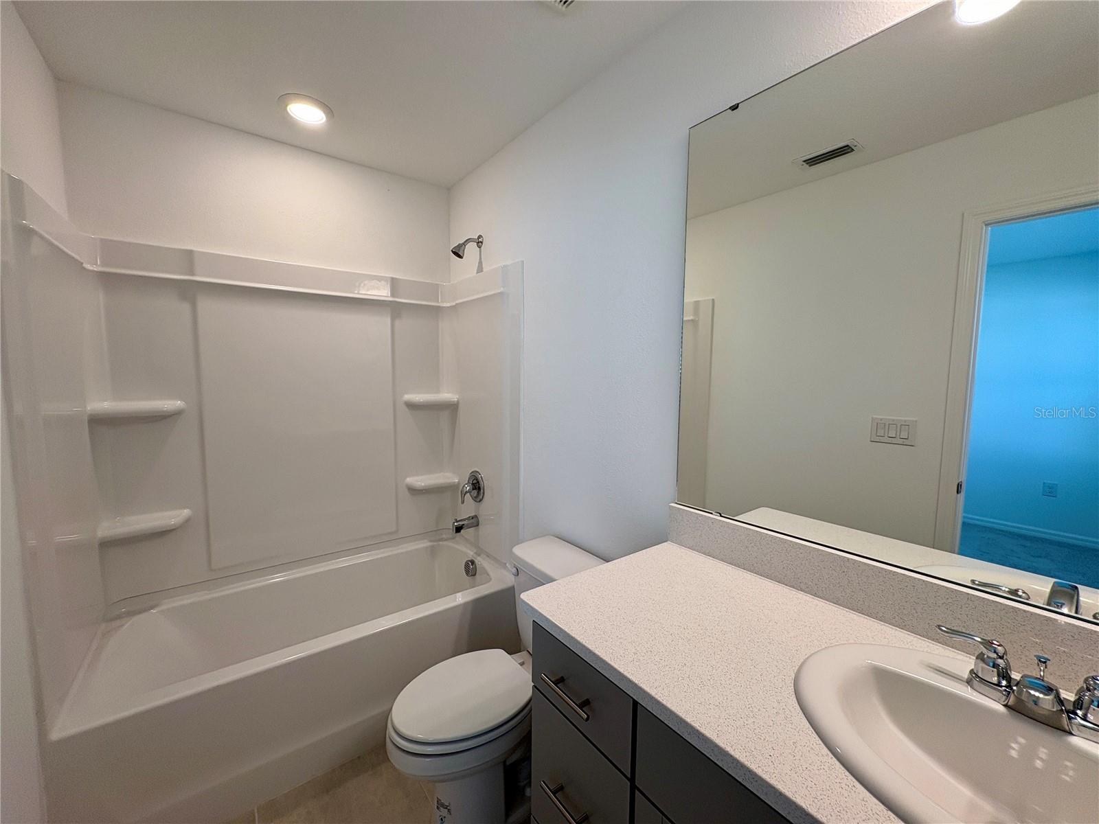 Image 19 of 23 For 8576 Daybreak Street