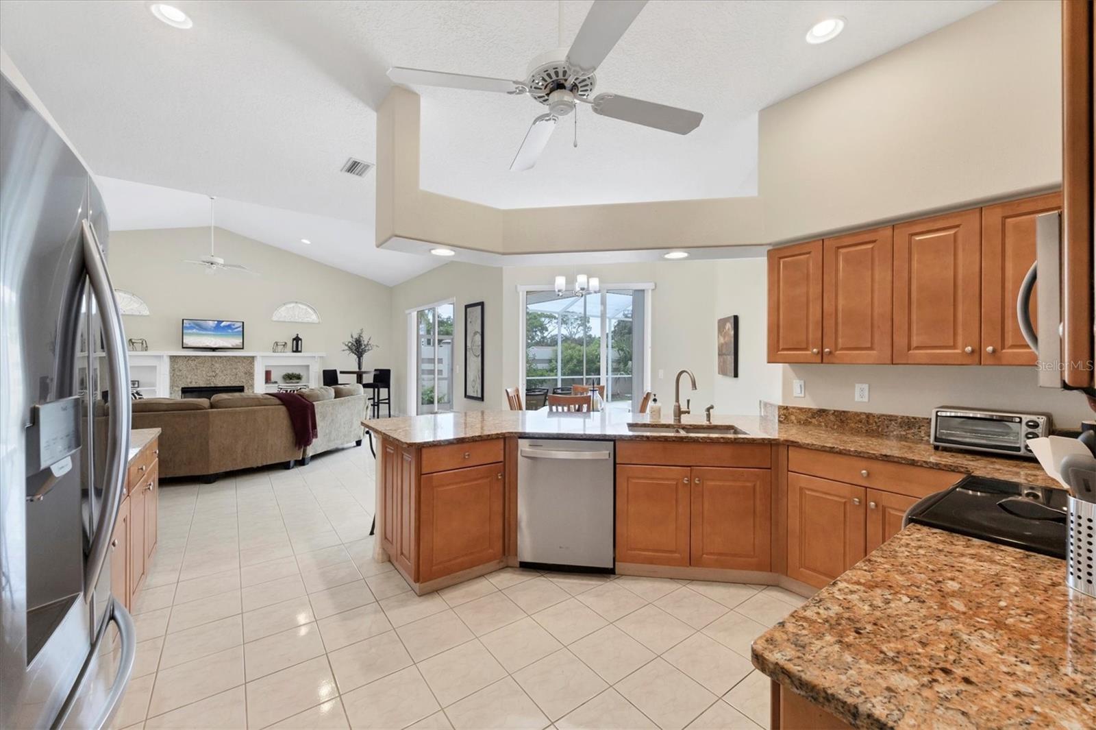 Image 10 of 30 For 6392 Woodbirch Place