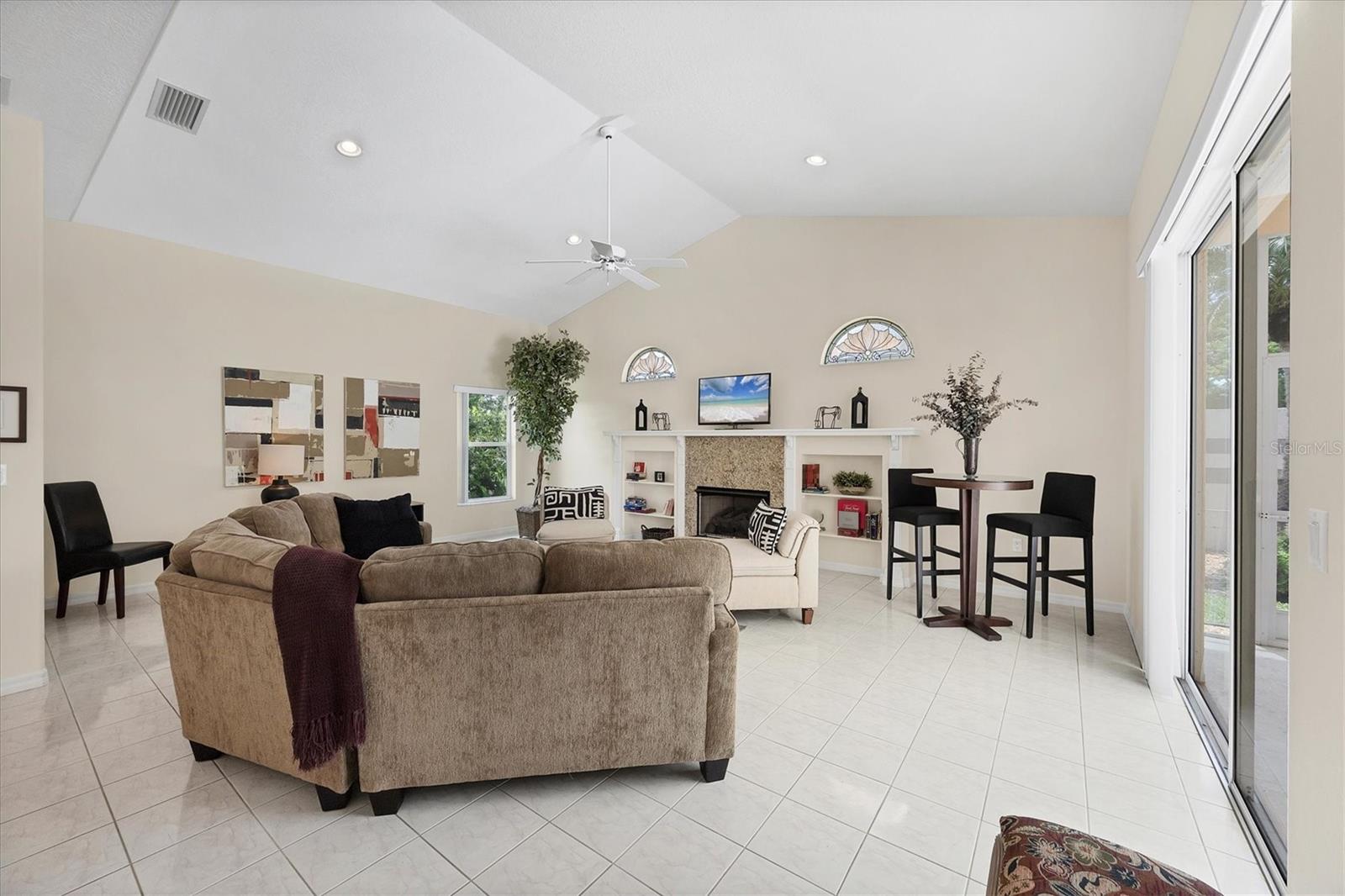Image 13 of 30 For 6392 Woodbirch Place