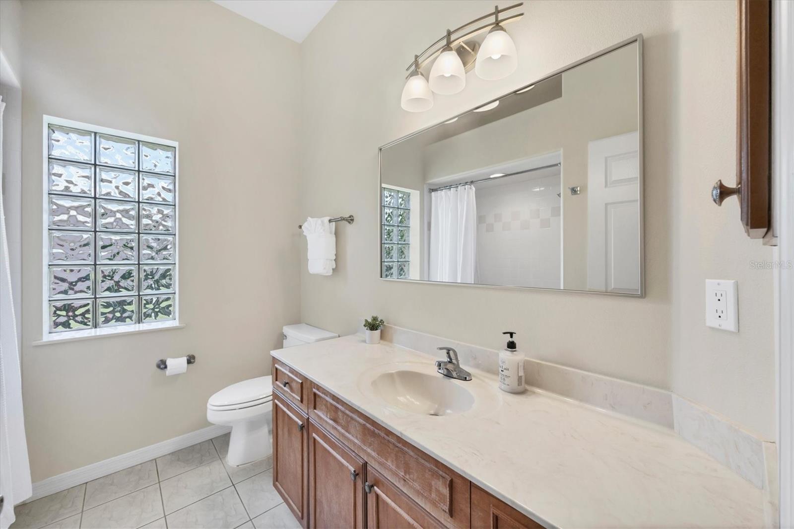 Image 22 of 30 For 6392 Woodbirch Place