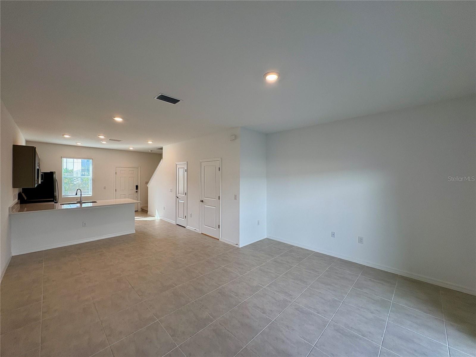Image 10 of 23 For 8584 Daybreak Street
