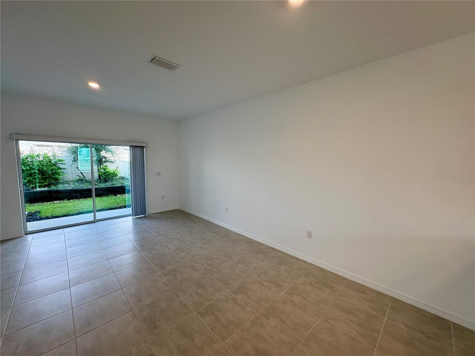 Image 8 of 23 For 8584 Daybreak Street