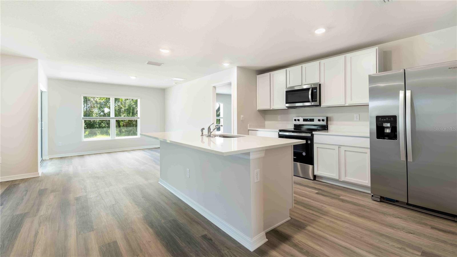 Image 5 of 24 For 11127 44th Avenue E