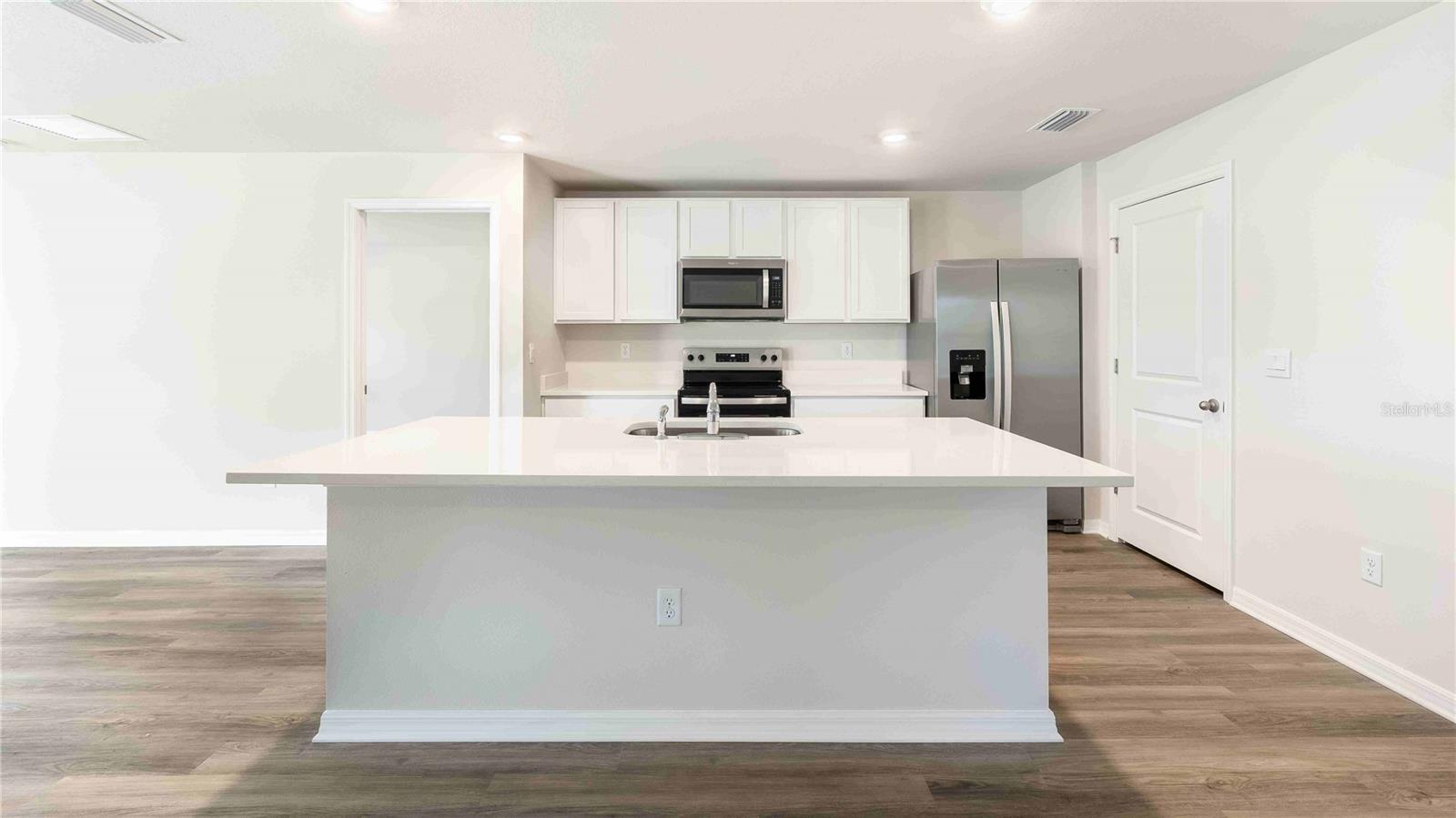 Image 6 of 24 For 11127 44th Avenue E