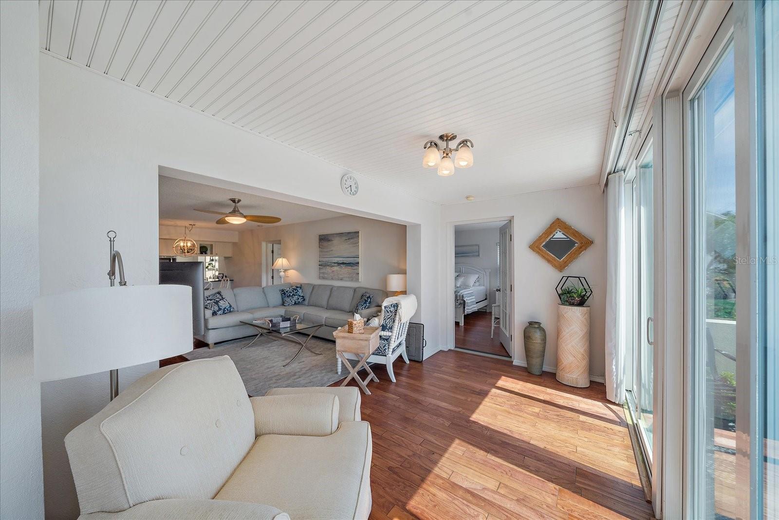 Image 17 of 76 For 425 Cerromar Terrace 359