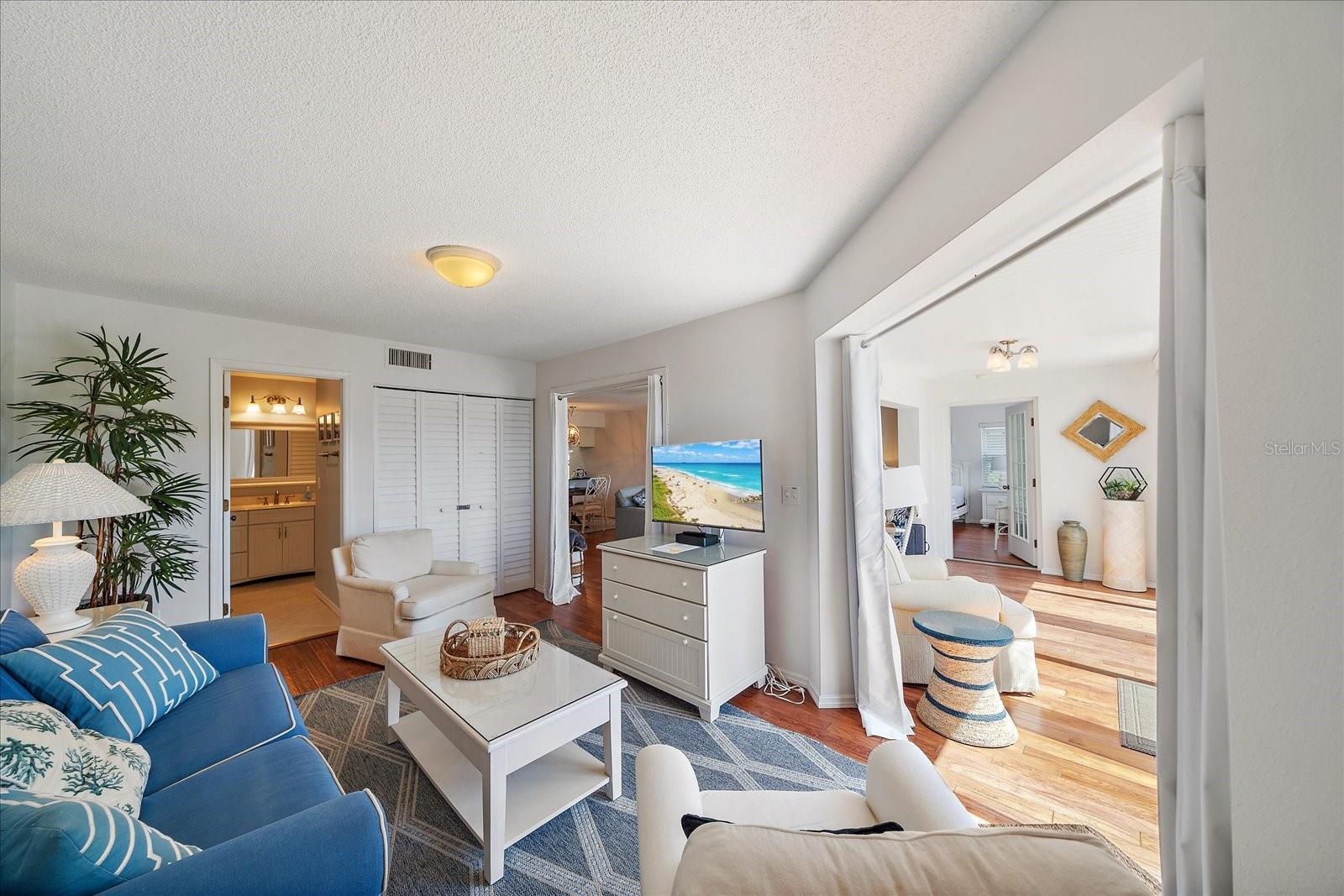 Image 18 of 76 For 425 Cerromar Terrace 359