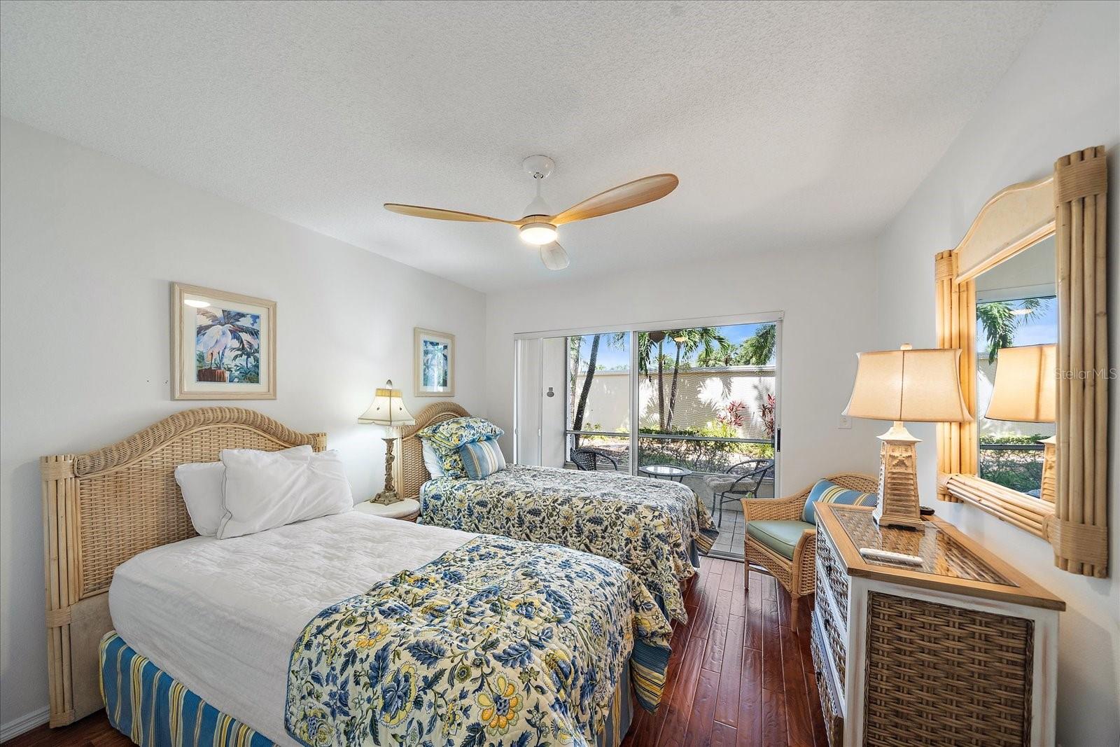 Image 29 of 76 For 425 Cerromar Terrace 359