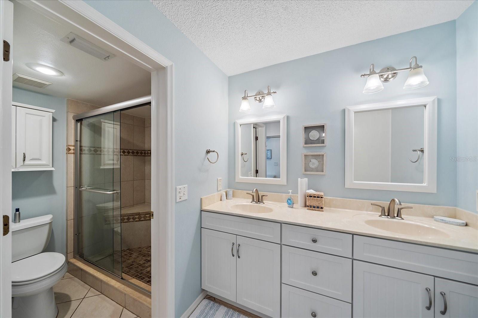 Image 30 of 76 For 425 Cerromar Terrace 359