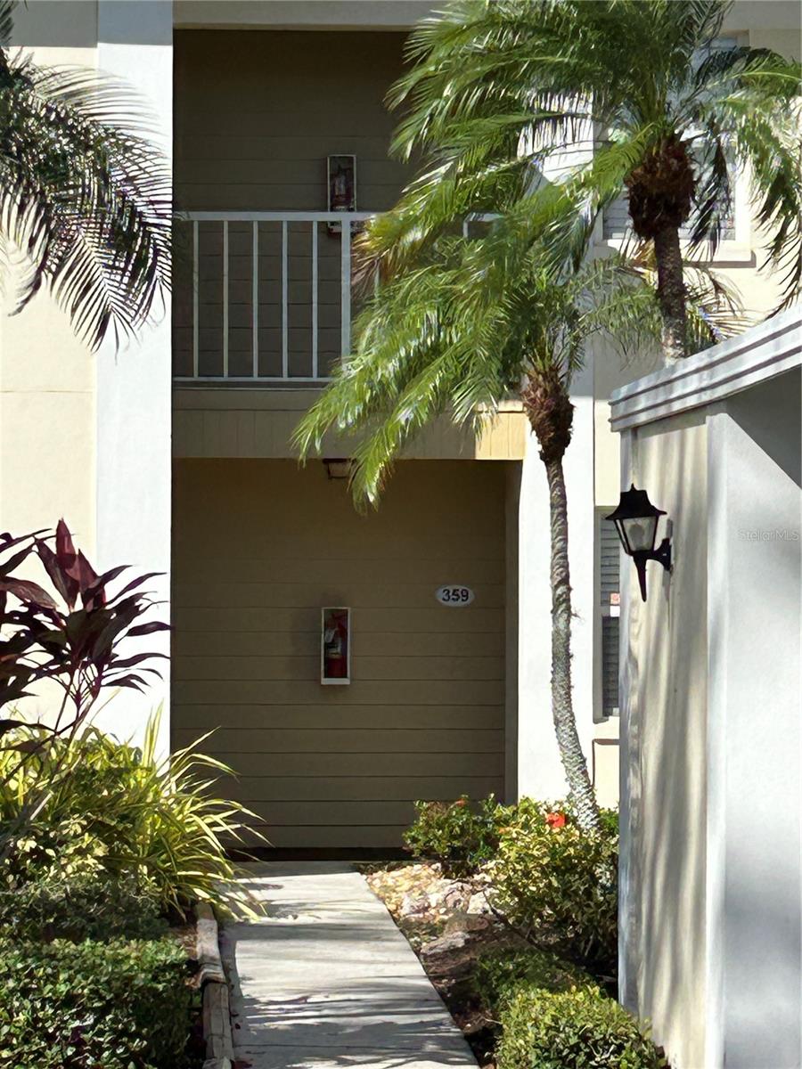 Image 63 of 76 For 425 Cerromar Terrace 359