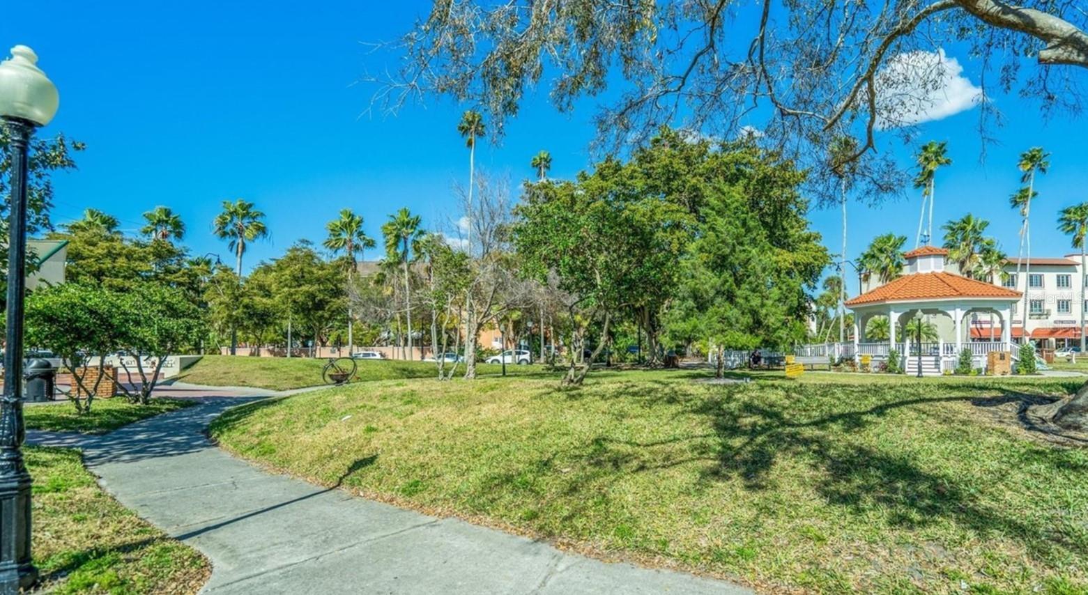 Image 74 of 76 For 425 Cerromar Terrace 359