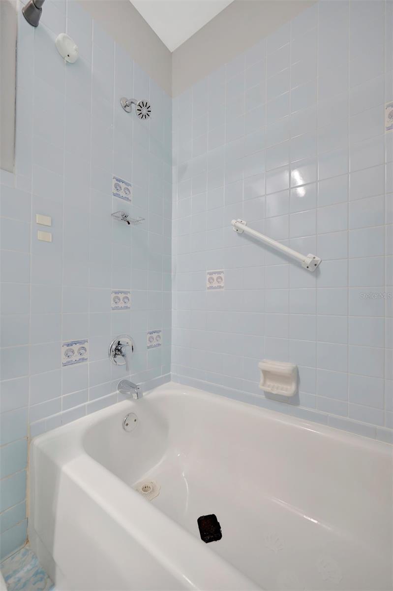 Image 24 of 38 For 3811 38th Street W