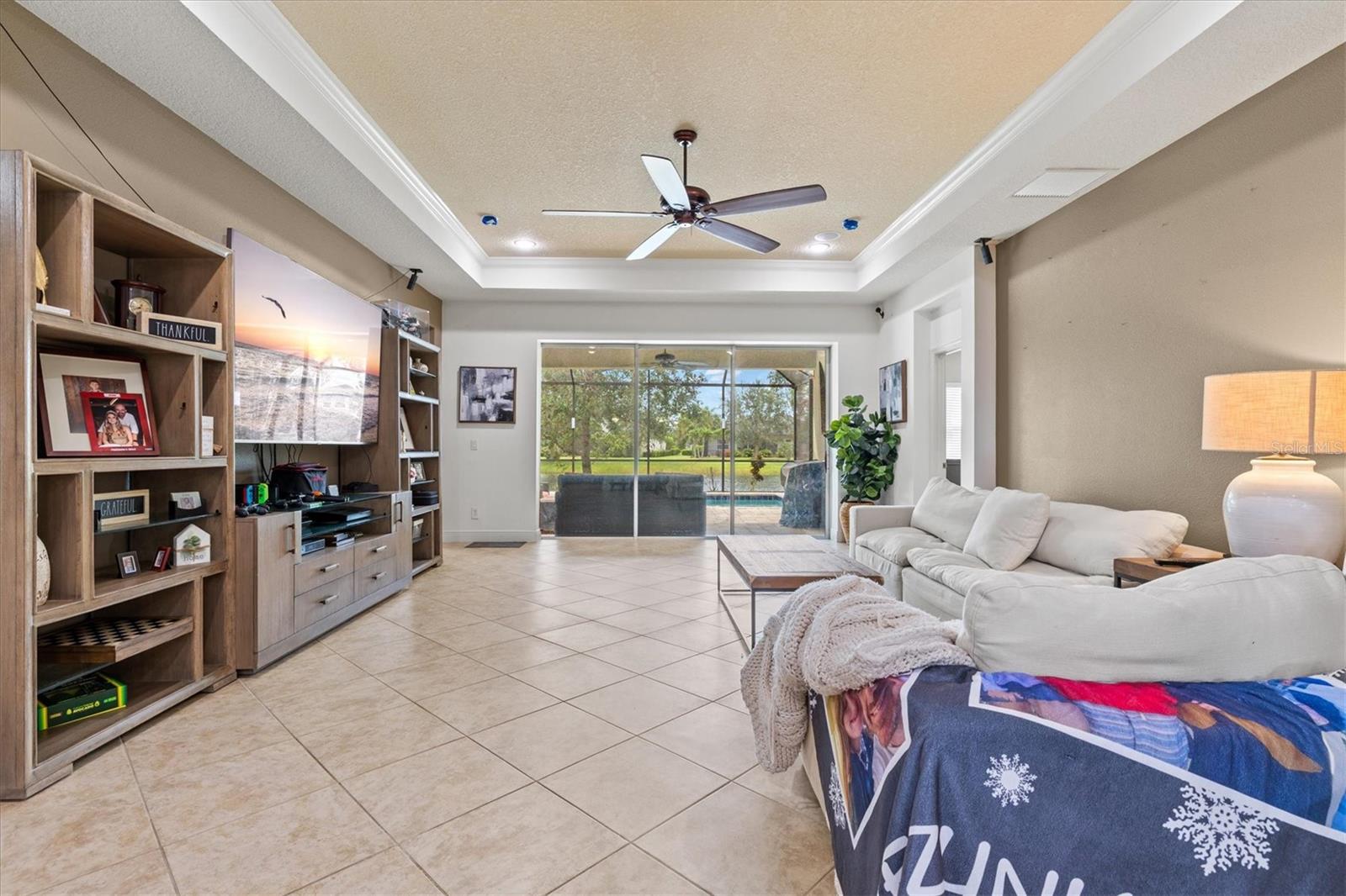 Image 14 of 87 For 12046 Forest Park Circle