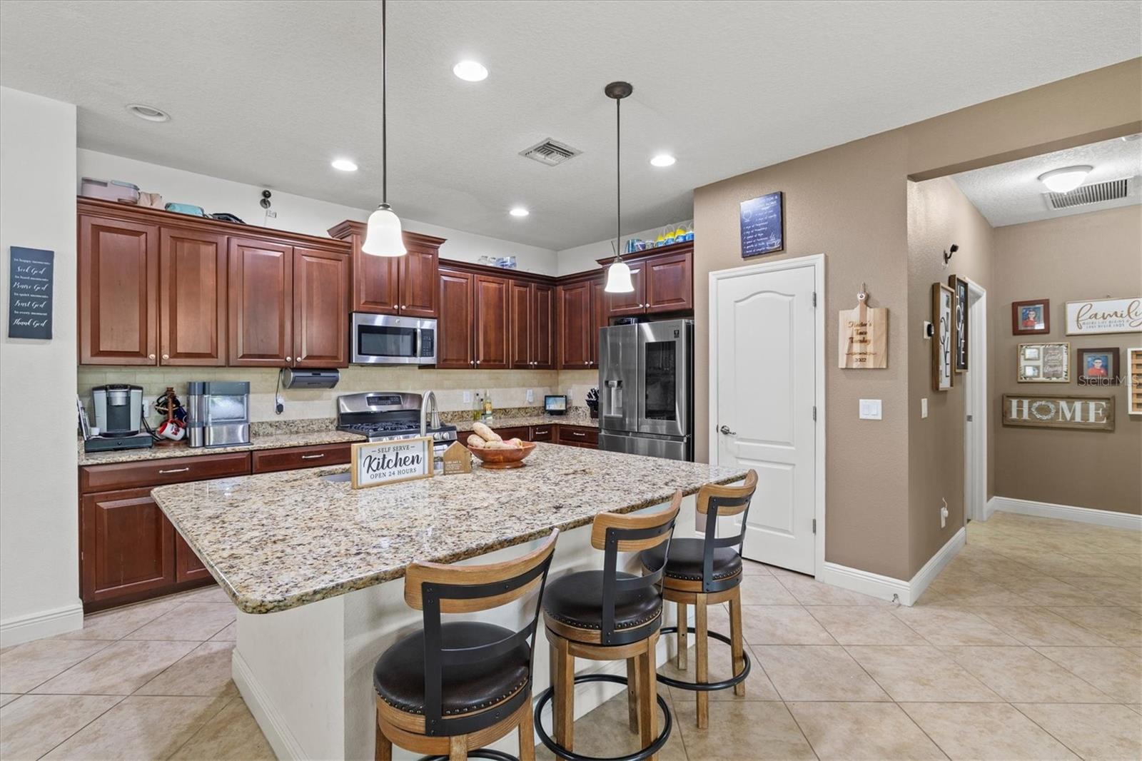 Image 9 of 87 For 12046 Forest Park Circle