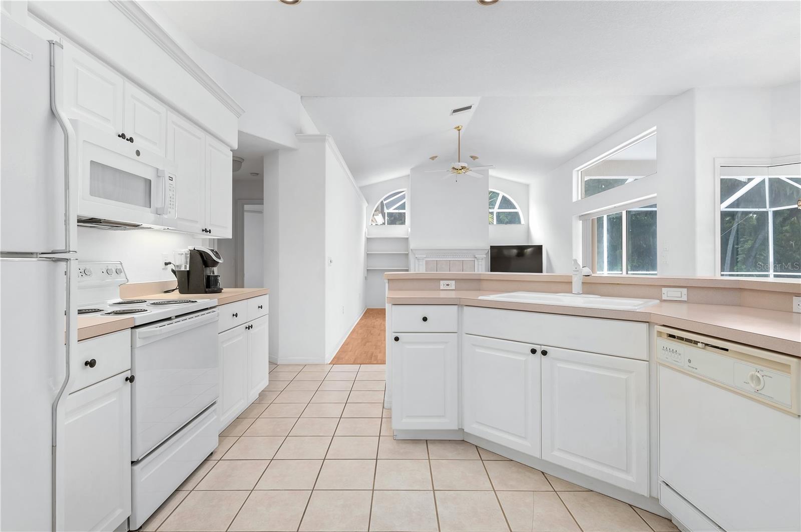 Image 15 of 36 For 2810 89th Avenue E