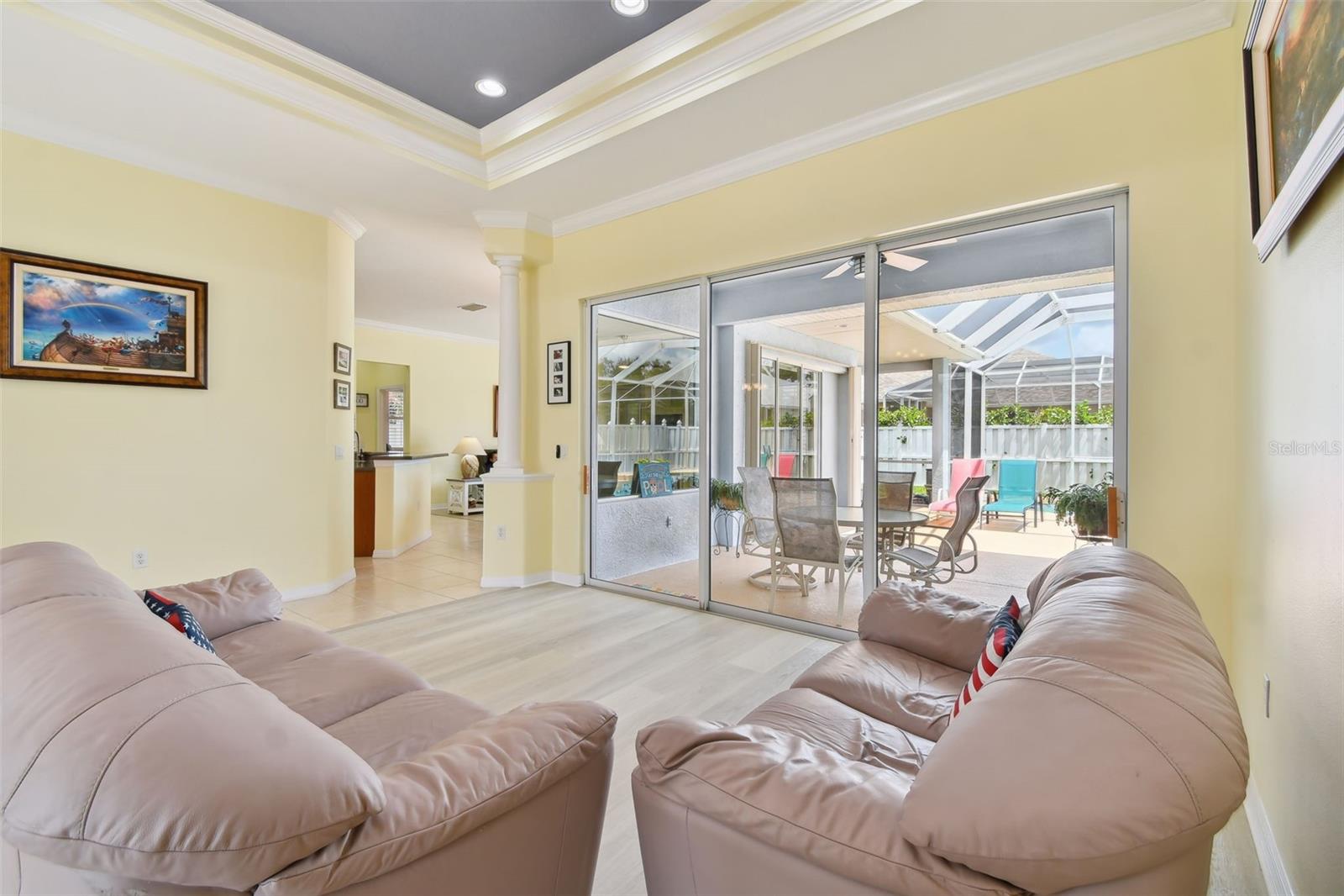 Image 11 of 77 For 9611 Summer House Lane