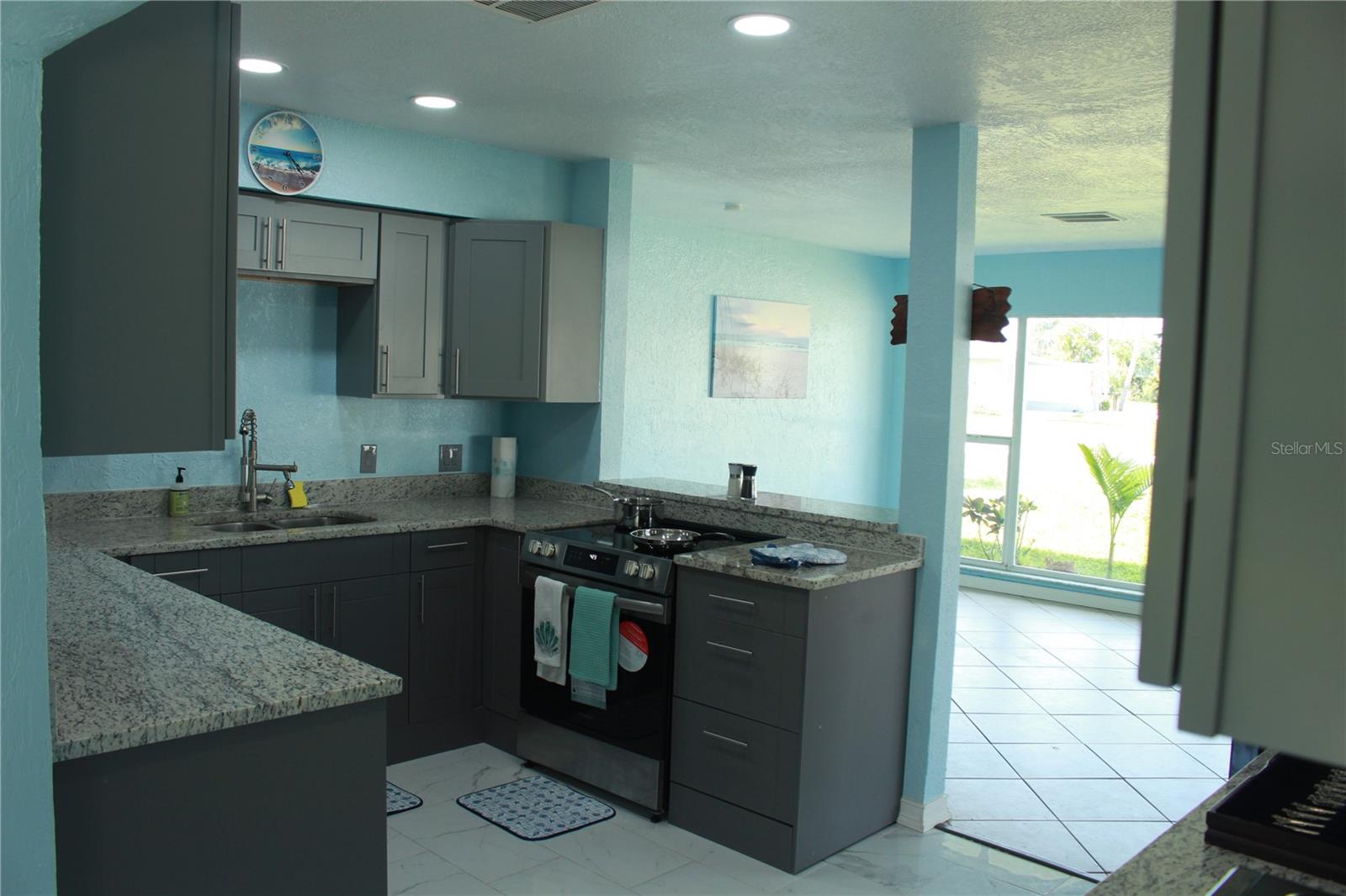 Image 2 of 5 For 156 Myakka Drive