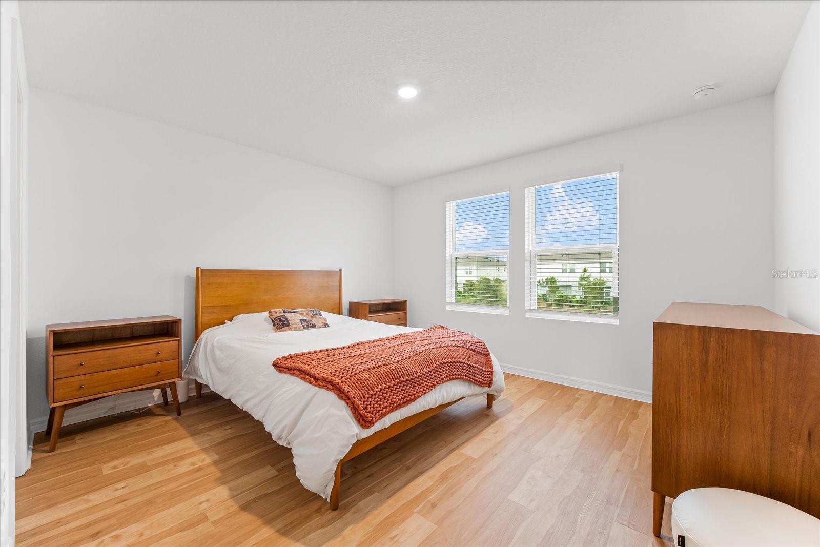 Image 16 of 60 For 8508 Lunar Skye Street