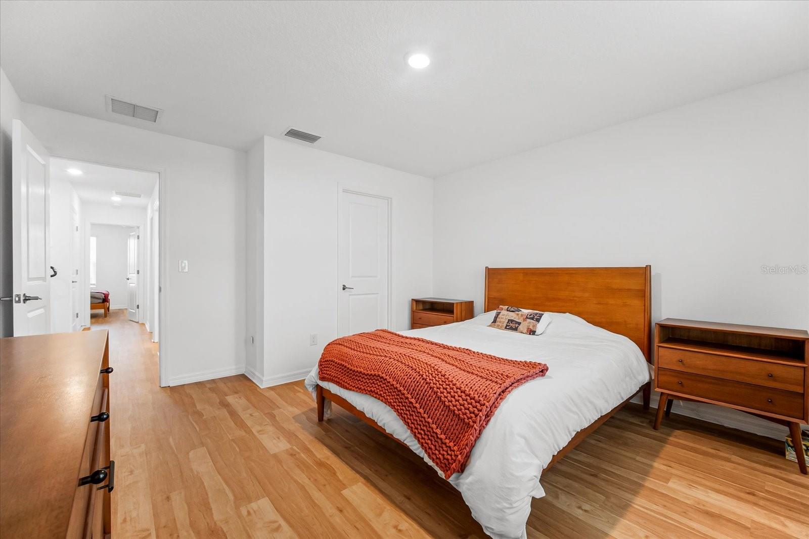 Image 17 of 60 For 8508 Lunar Skye Street