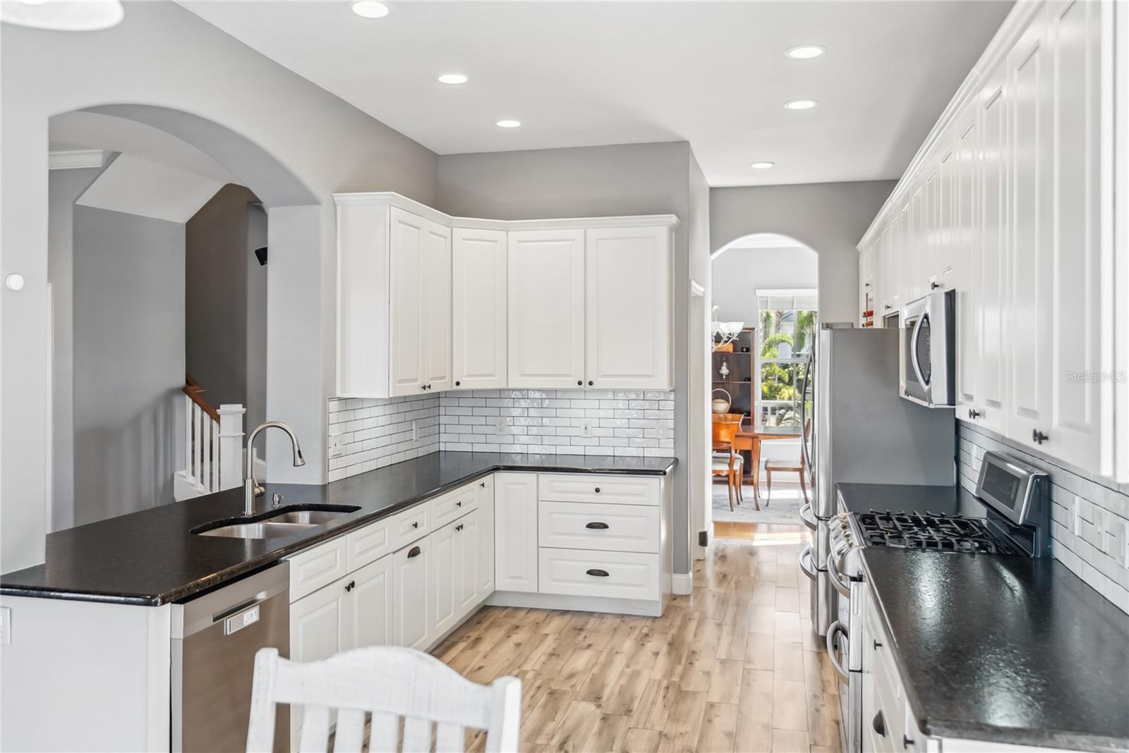 Image 10 of 46 For 428 Islebay Drive