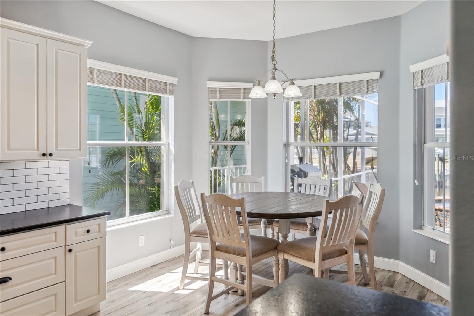 Image 18 of 46 For 428 Islebay Drive