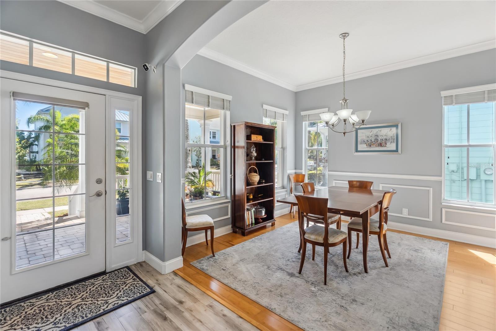 Image 19 of 46 For 428 Islebay Drive