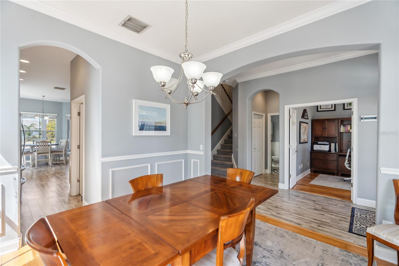 Image 22 of 46 For 428 Islebay Drive