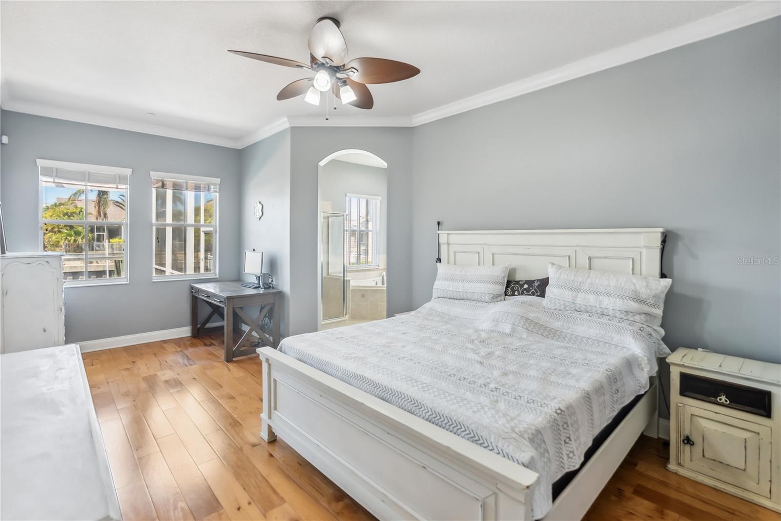Image 26 of 46 For 428 Islebay Drive