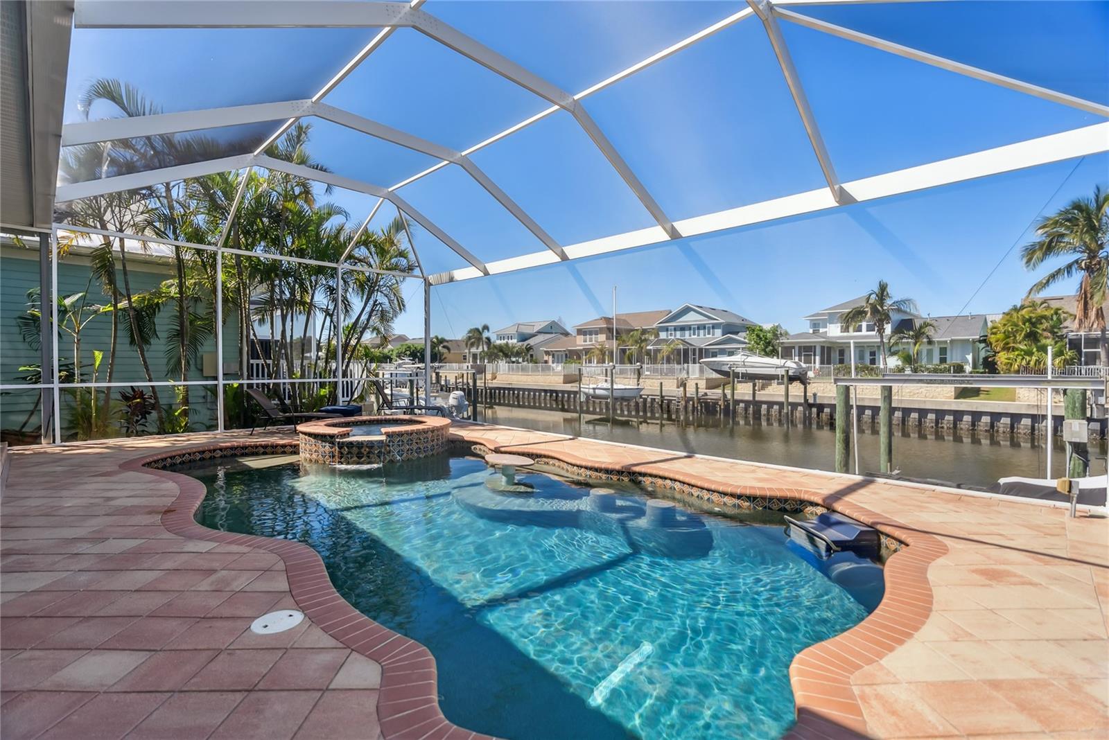 Image 6 of 46 For 428 Islebay Drive