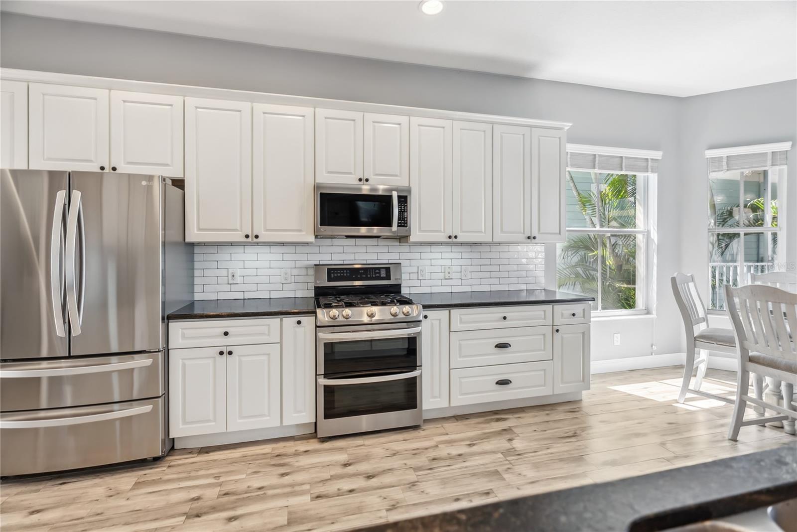 Image 9 of 46 For 428 Islebay Drive