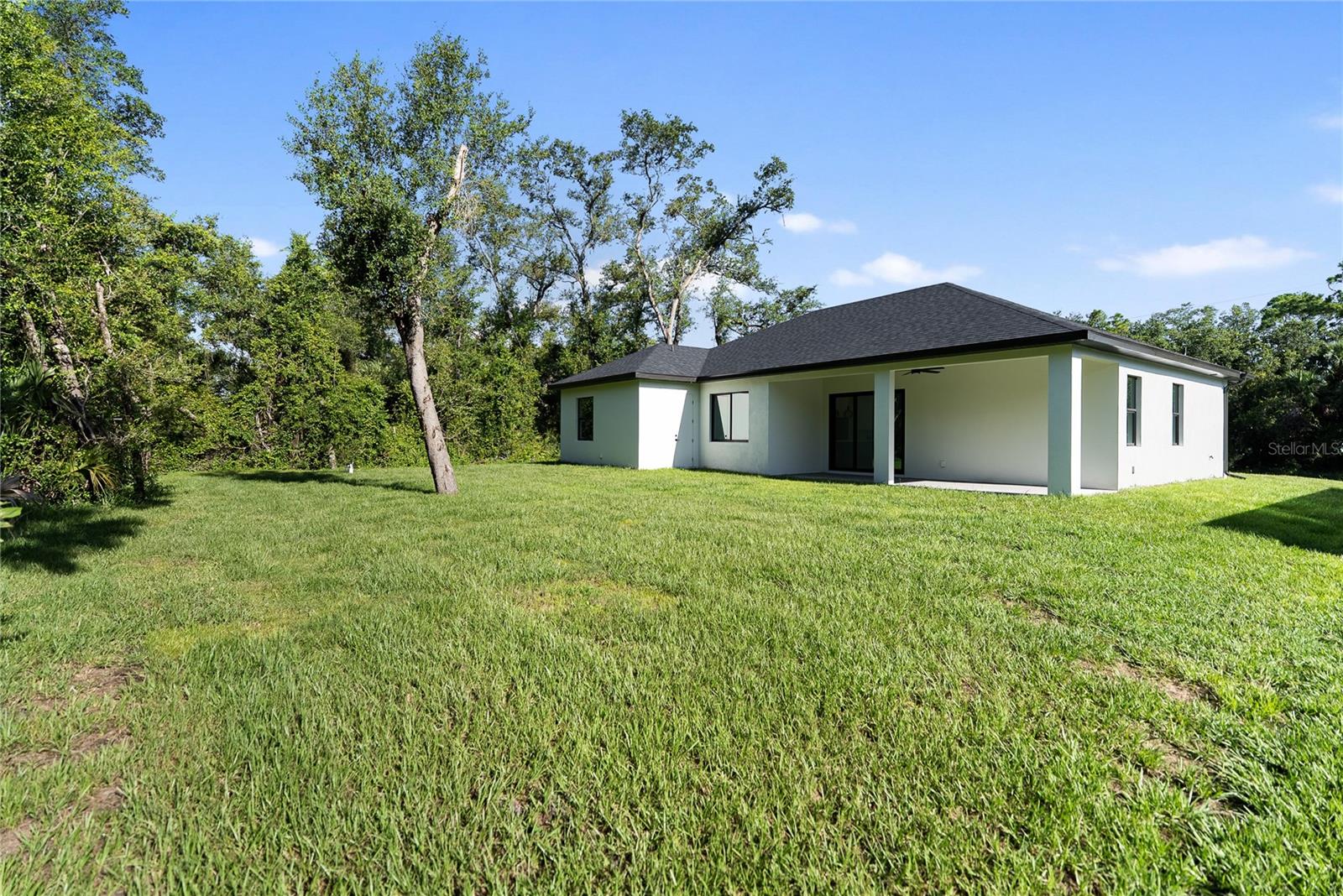 Image 14 of 76 For 14147 Marlin Avenue