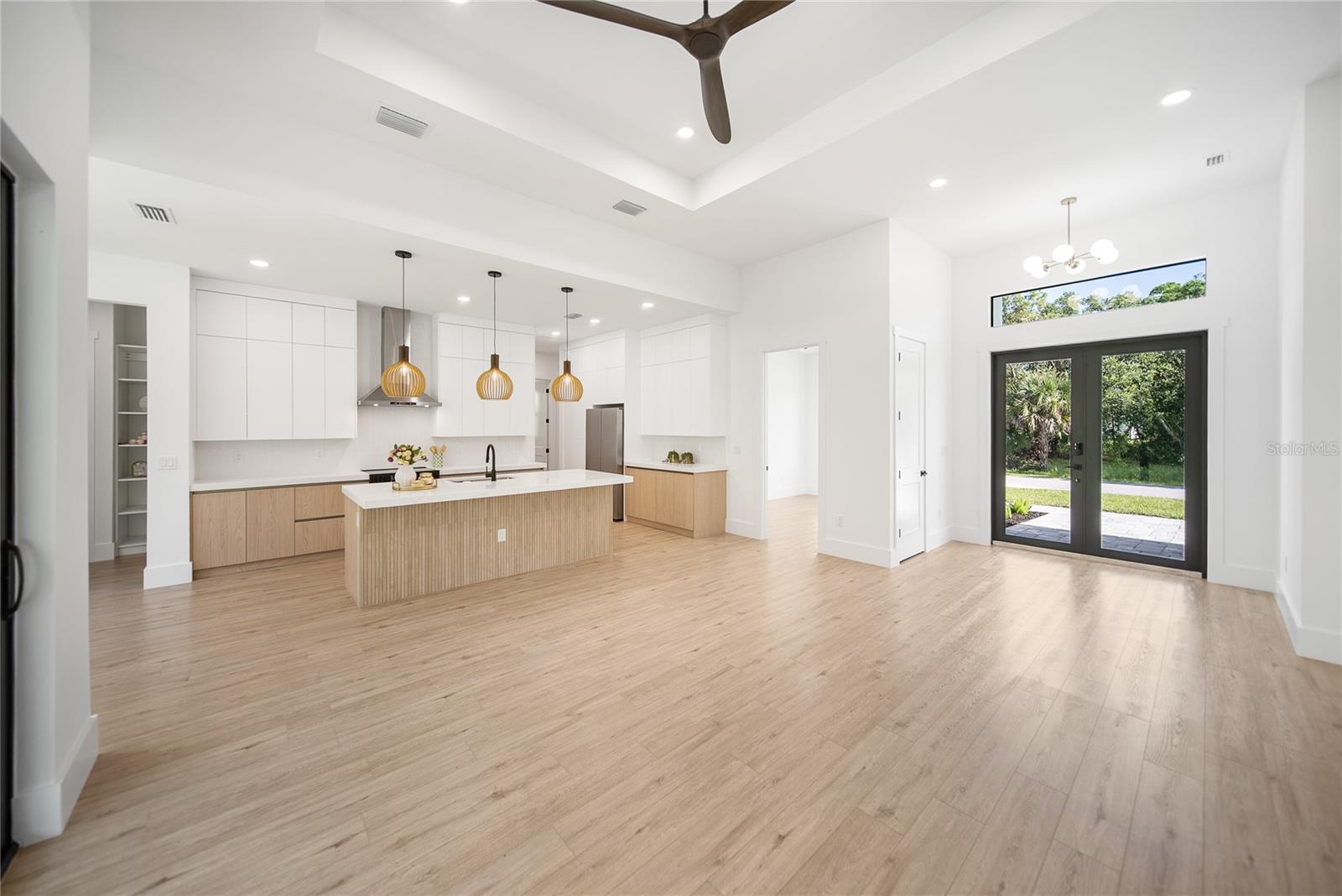 Image 45 of 76 For 14147 Marlin Avenue