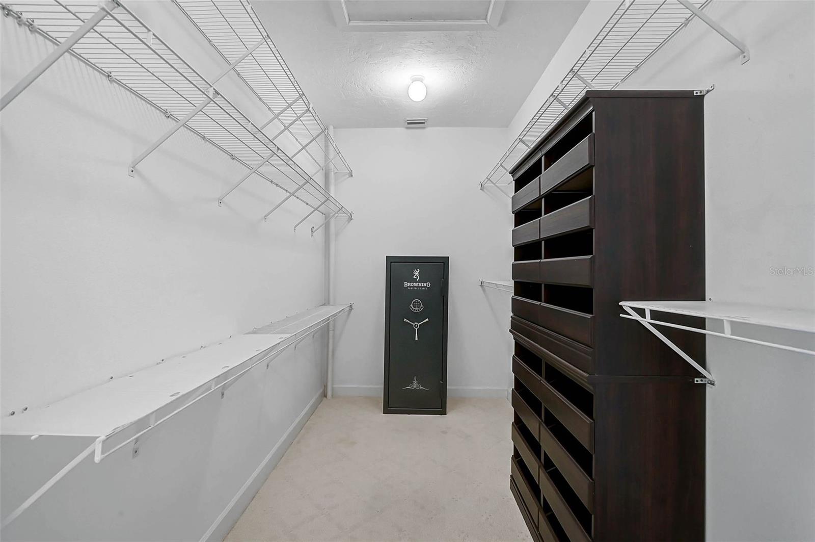 Image 30 of 51 For 852 Macewen Drive