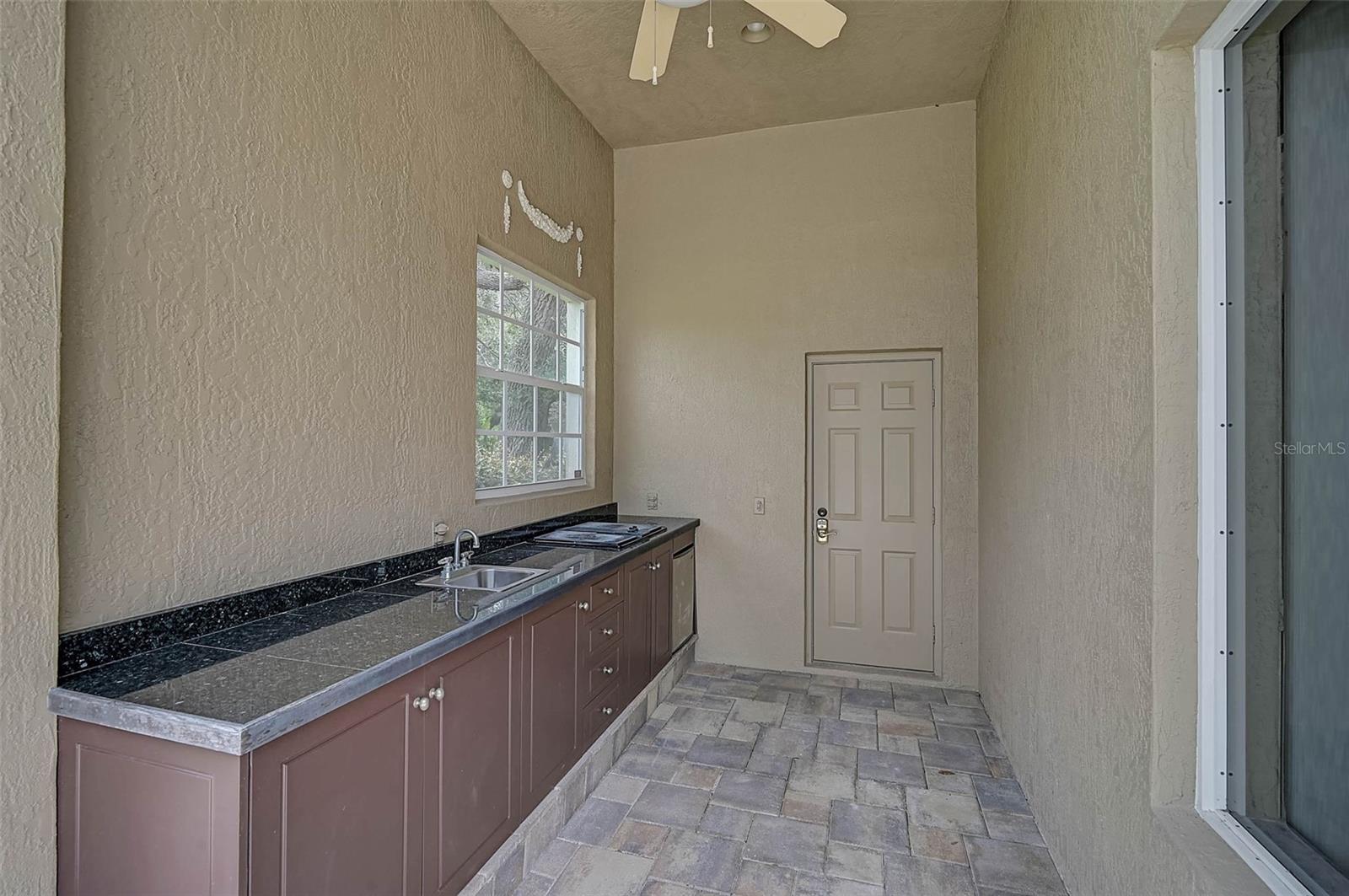 Image 41 of 51 For 852 Macewen Drive