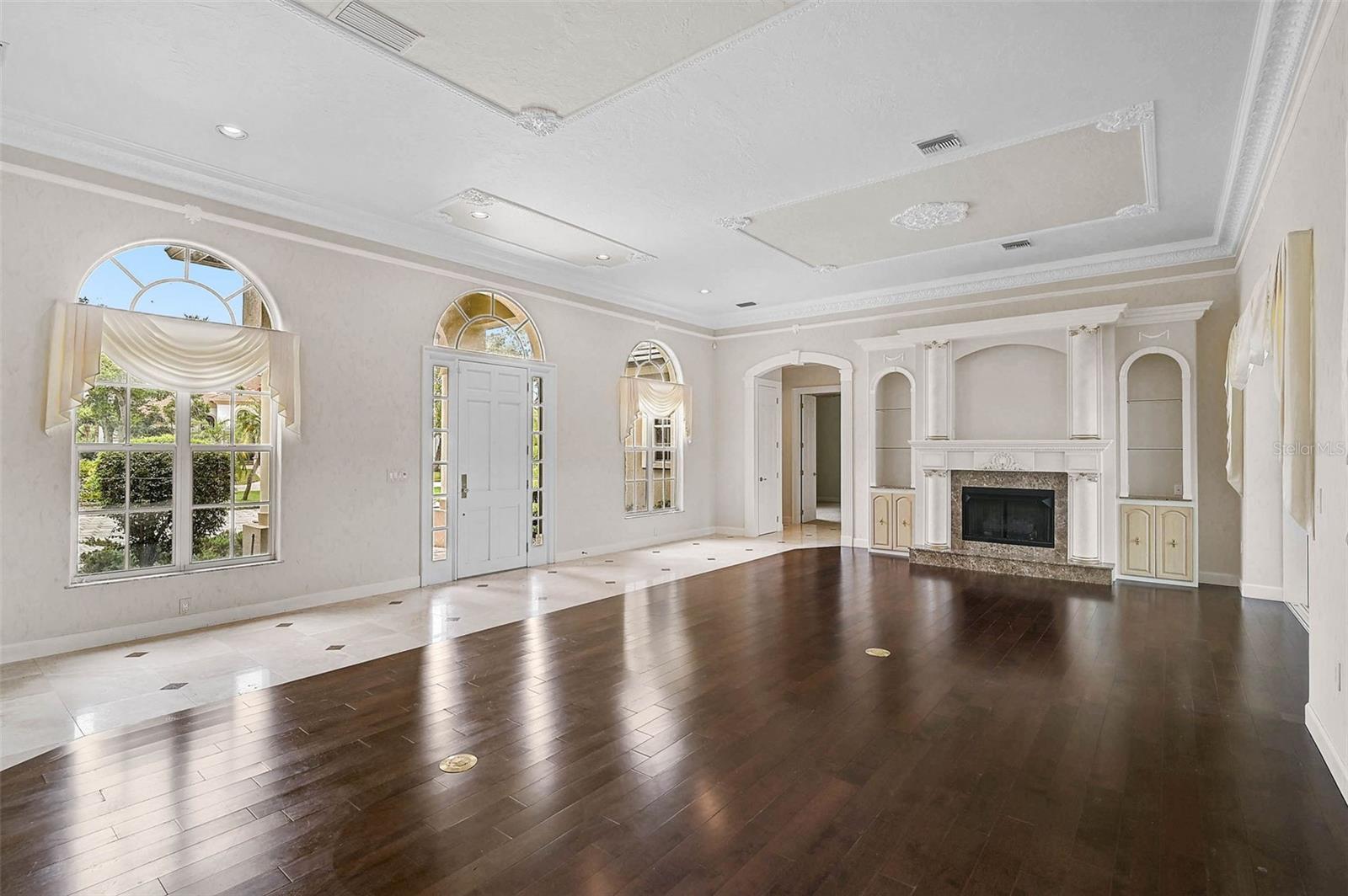 Image 7 of 51 For 852 Macewen Drive