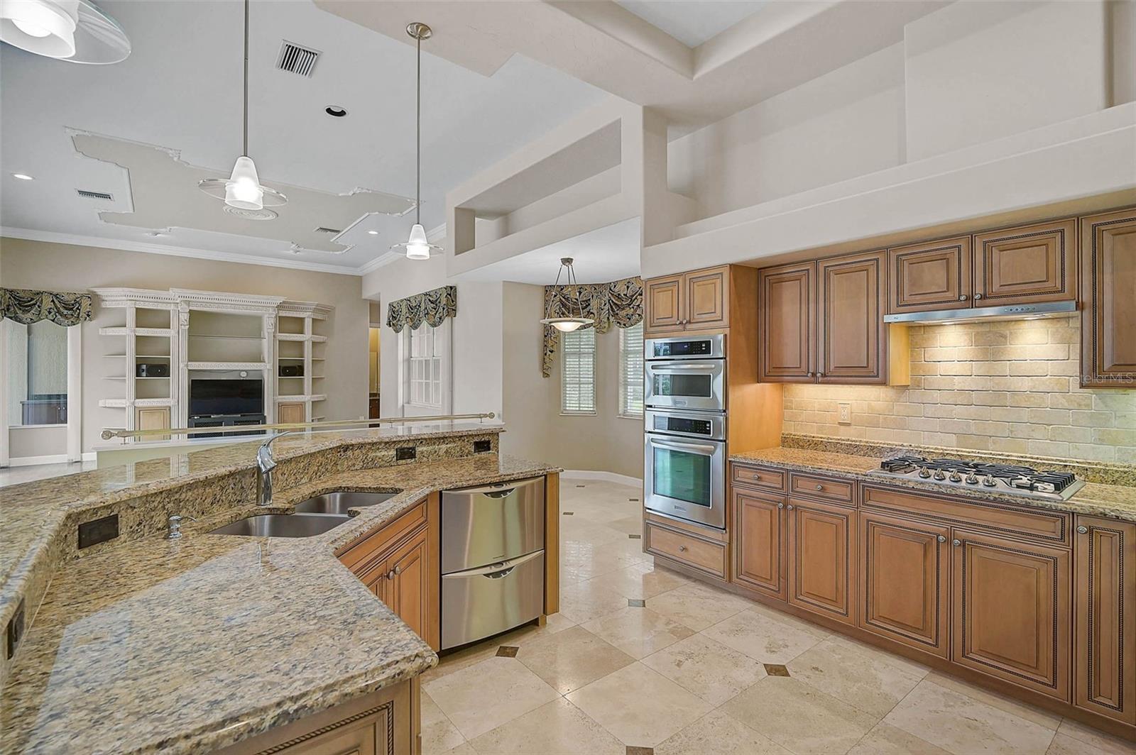Image 9 of 51 For 852 Macewen Drive