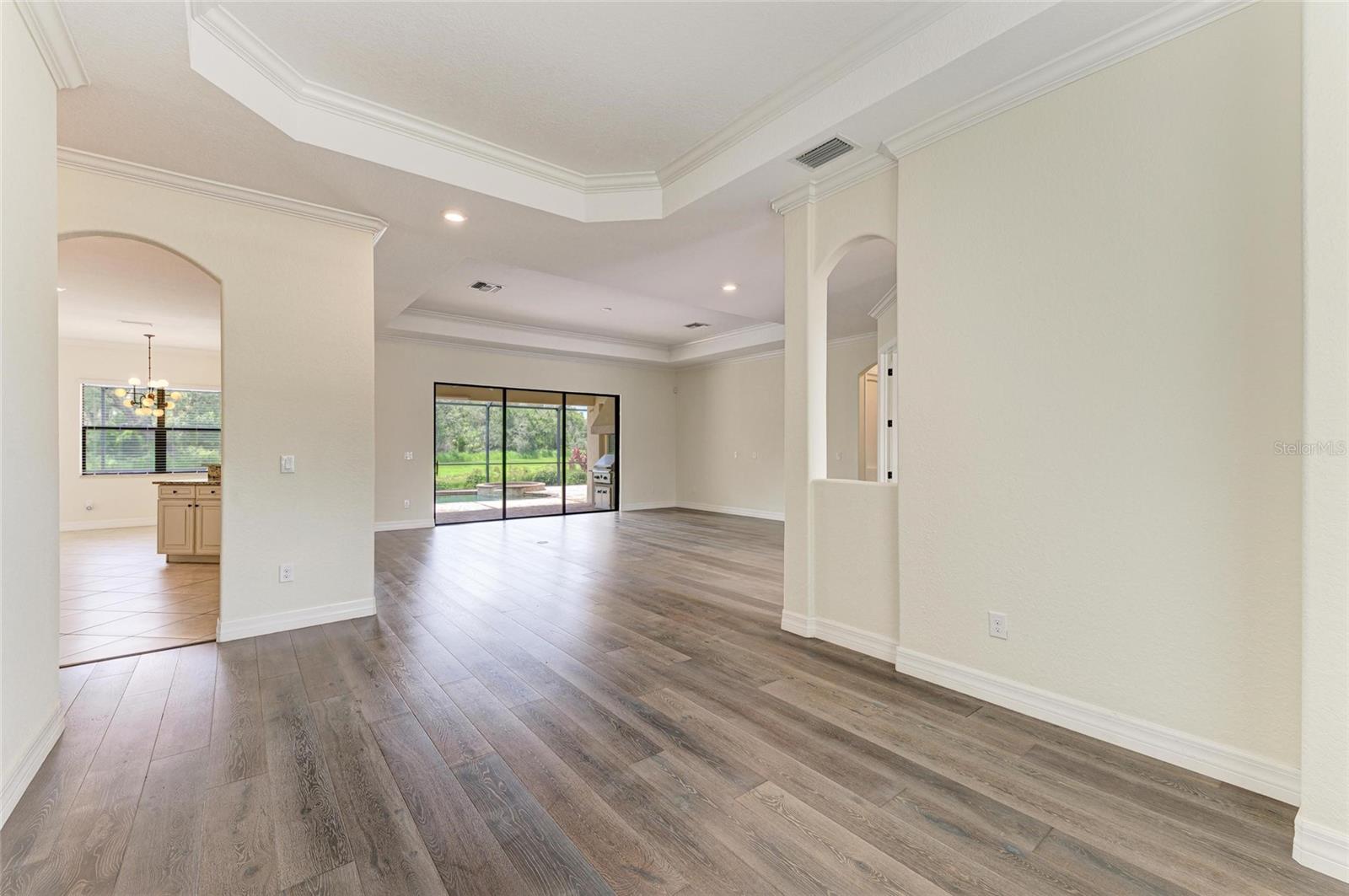 Image 22 of 41 For 13819 Swiftwater Way