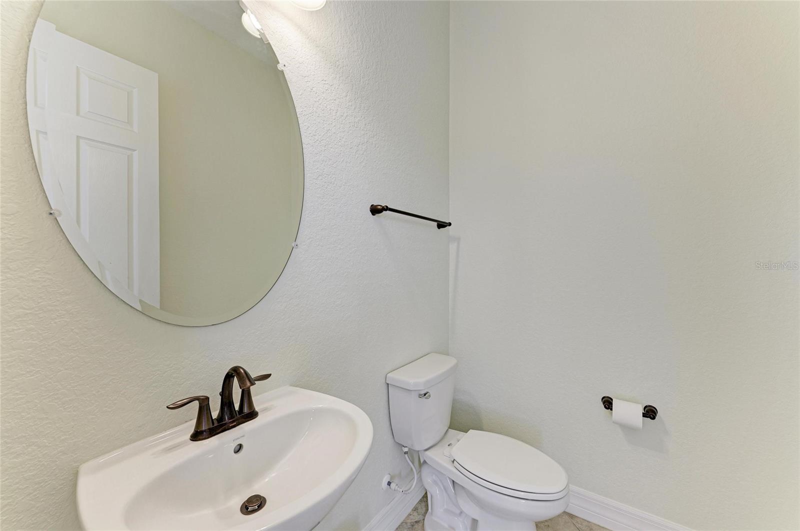 Image 26 of 41 For 13819 Swiftwater Way