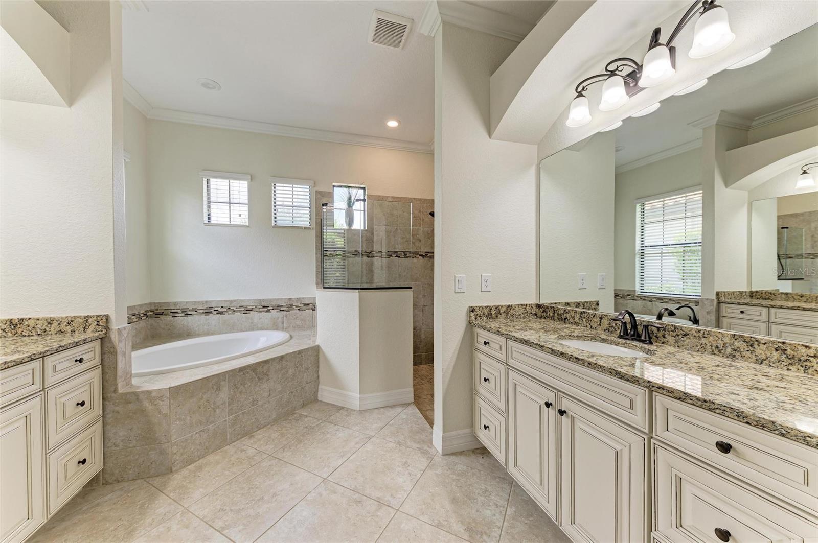 Image 28 of 41 For 13819 Swiftwater Way