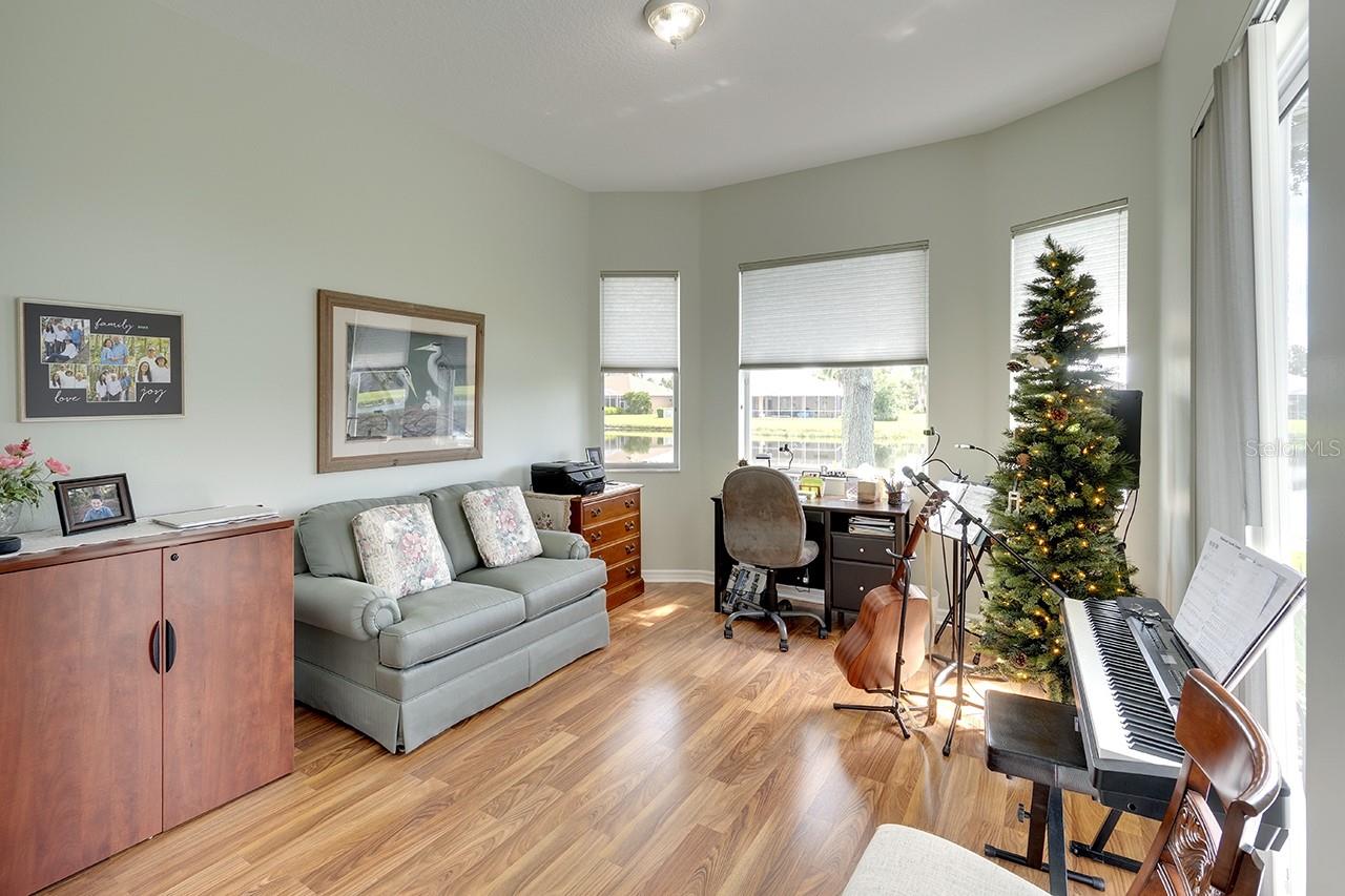 Image 15 of 36 For 6112 90th Avenue Circle E